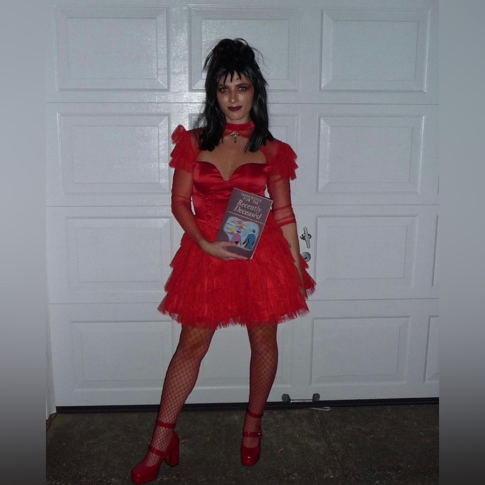 LYDIA DEETZ COSTUME BRIDE OF BEETLEJUICE